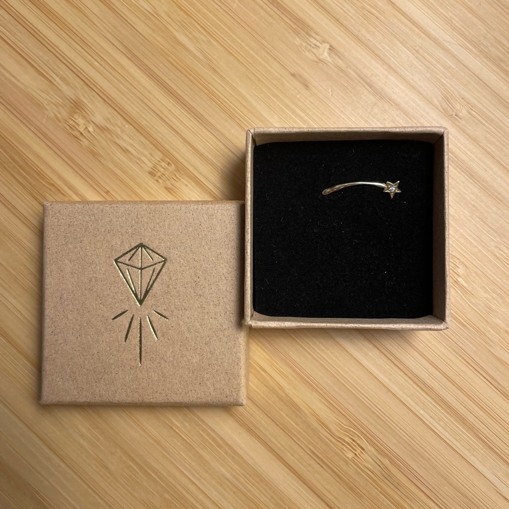 ❌SOLD❌14k Gold and Diamond Magic Wand Ear Climber